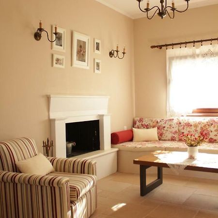 *Villa Pap-Live The Greek Hospitality In A Village* Nea Sampsounta Bagian luar foto