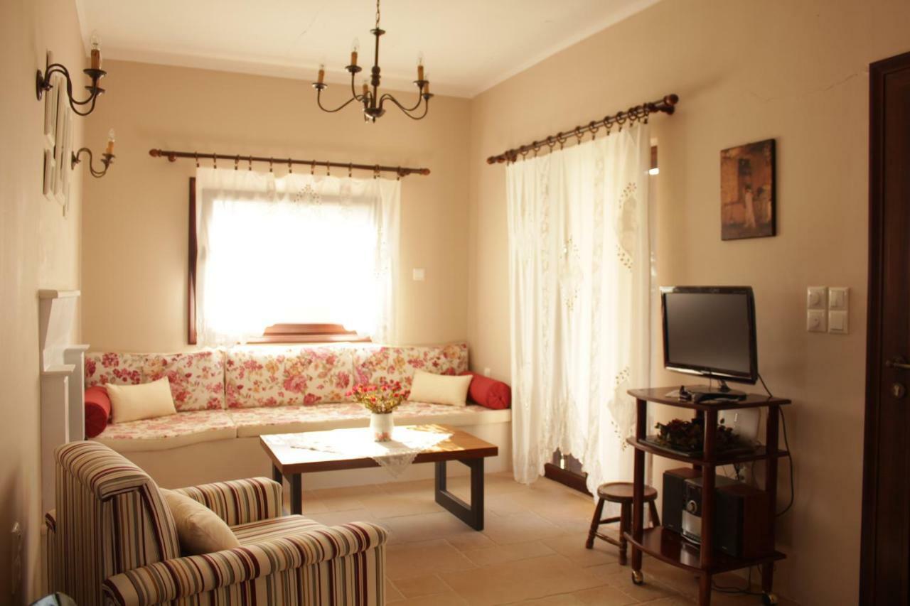 *Villa Pap-Live The Greek Hospitality In A Village* Nea Sampsounta Bagian luar foto